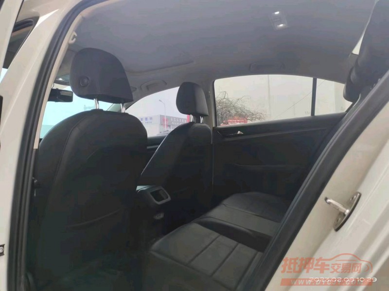 保定19年大众宝来8