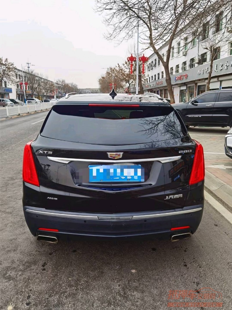 保定17年凯迪拉克XT58