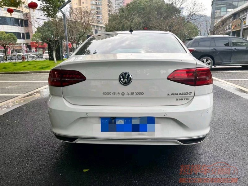 嘉兴19年大众凌渡1