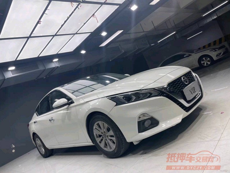 成都19年日产天籁2