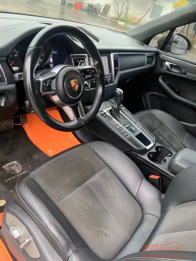 珠海16年保时捷Macan9