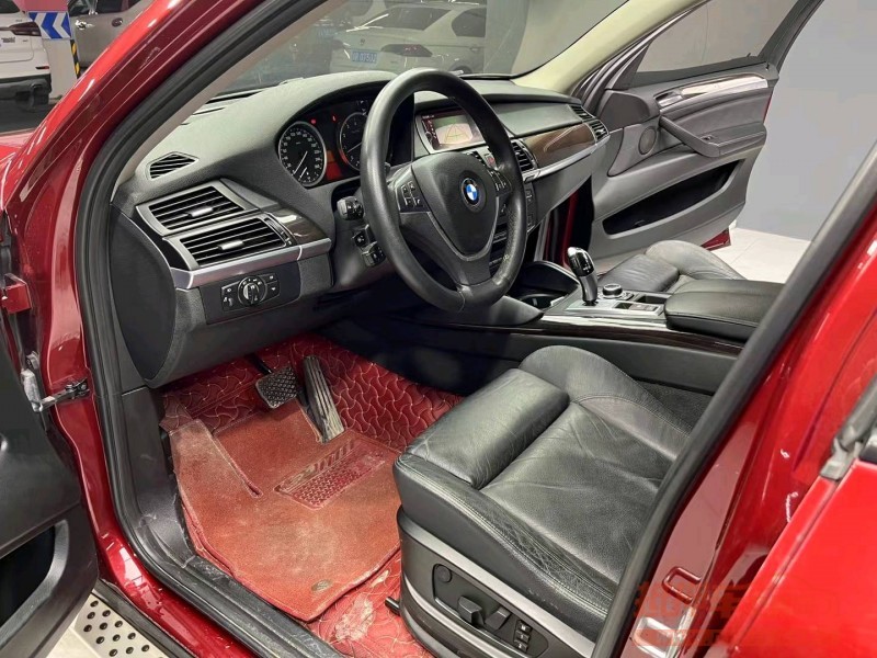 成都14年宝马X66