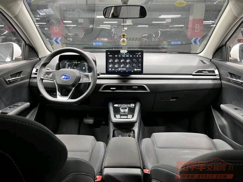 成都21年比亚迪E24