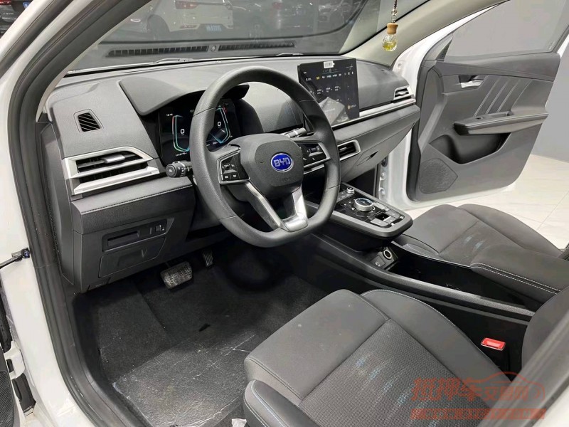 成都21年比亚迪E26