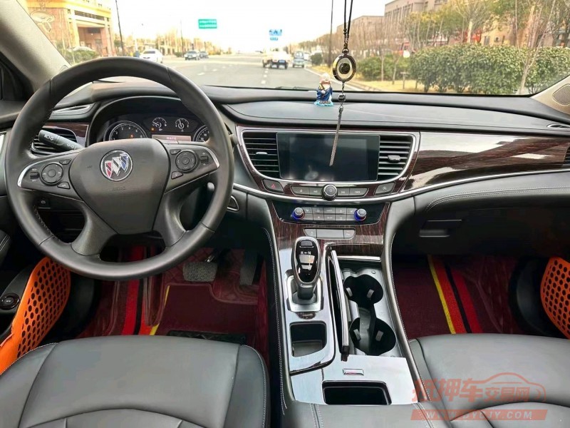 淮南21年别克君越8