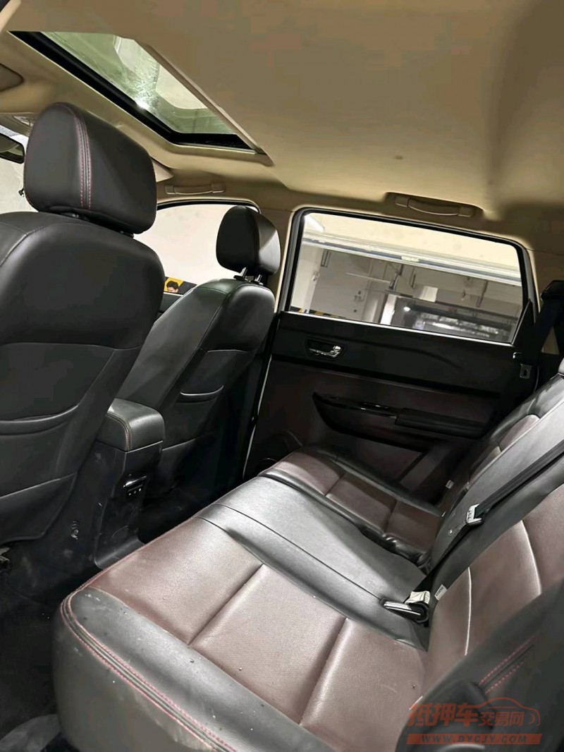 成都18年力帆汽车迈威9