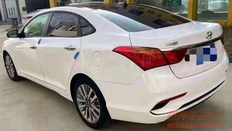 邯郸17年现代名图4