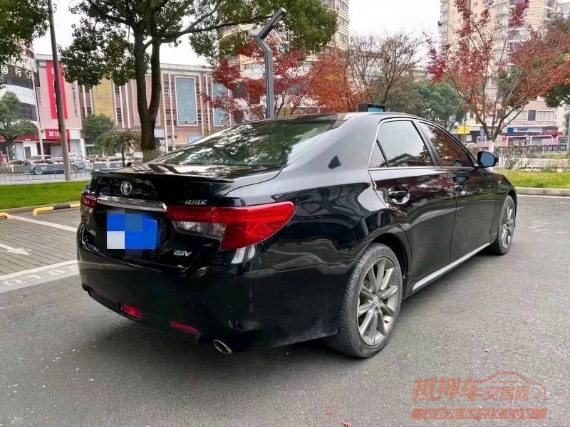 嘉兴17年丰田锐志3