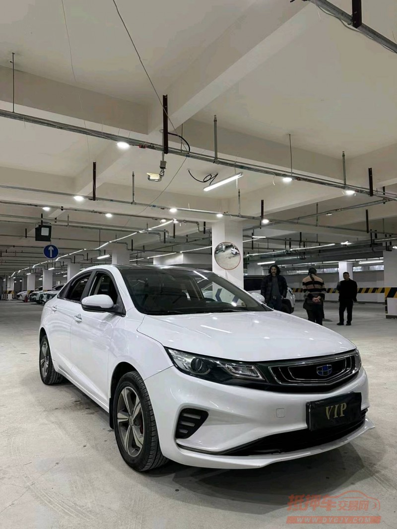 成都18年吉利帝豪3