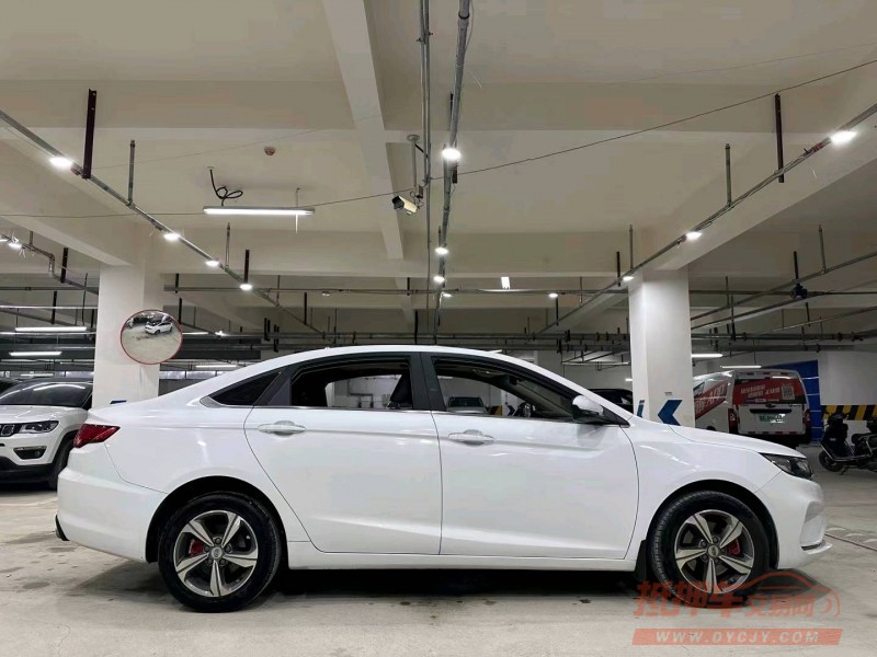 成都18年吉利帝豪6