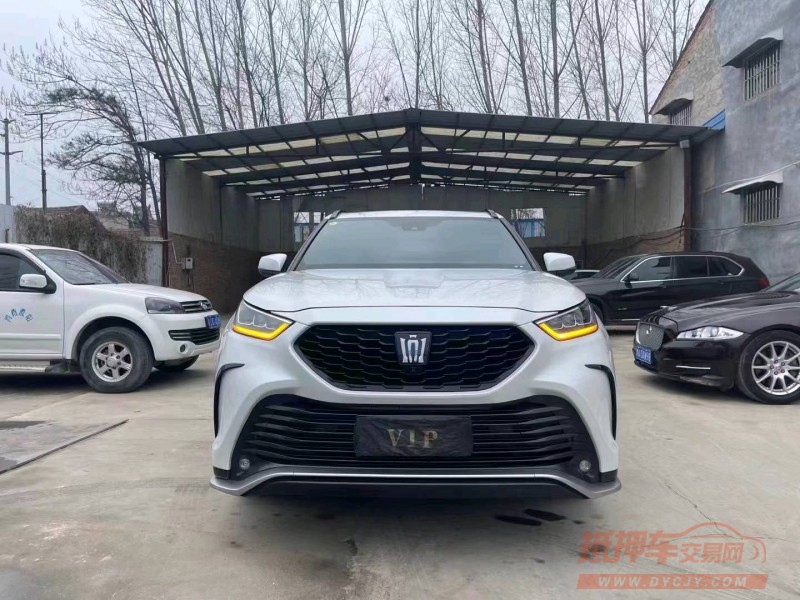 邯郸22年丰田皇冠1