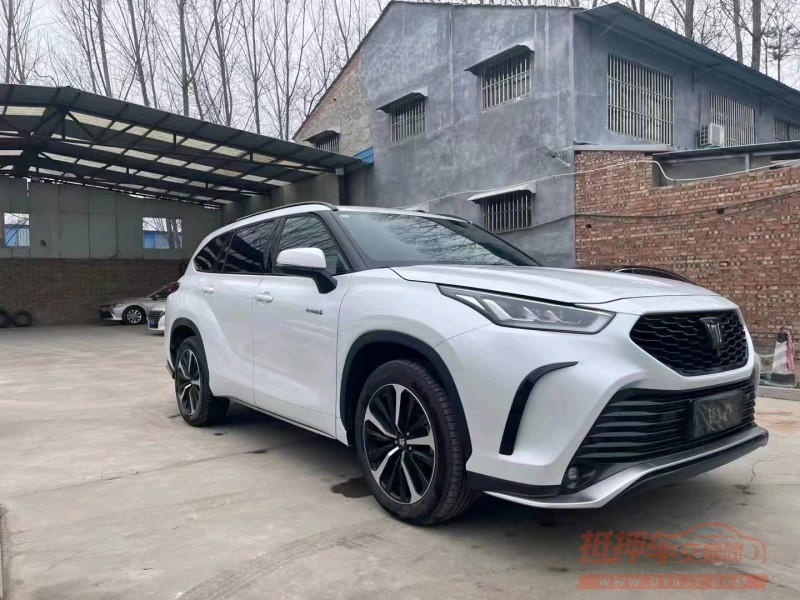 邯郸22年丰田皇冠3