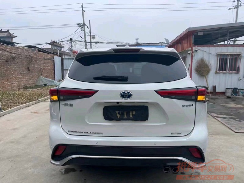 邯郸22年丰田皇冠9