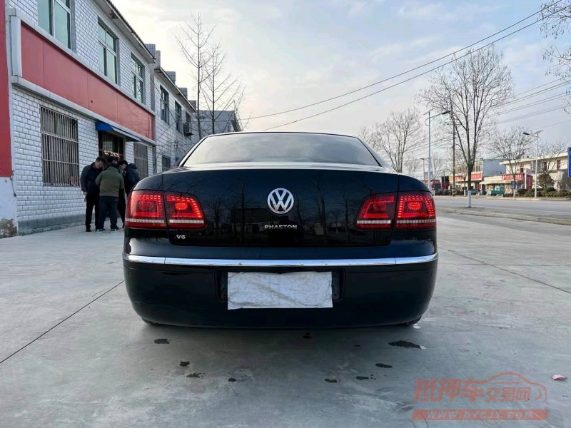徐州14年大众辉腾9