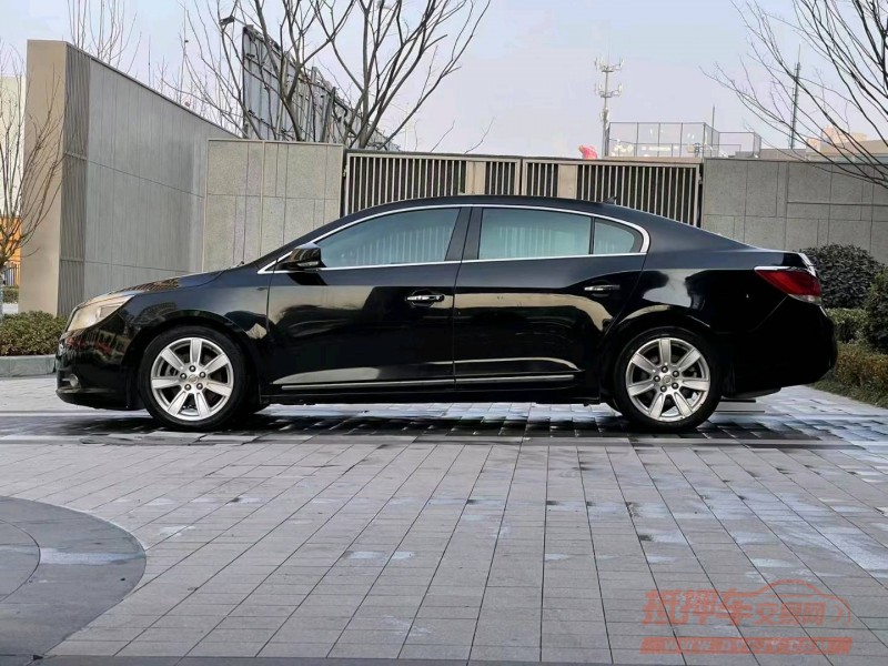 徐州10年别克君越3