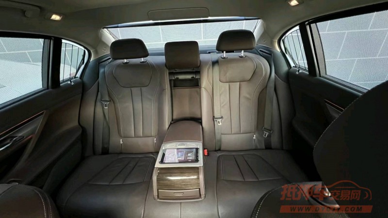 邯郸17年宝马7系8