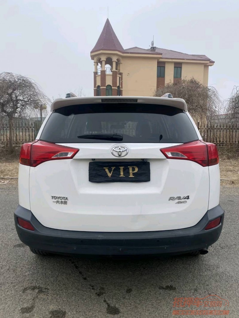 沈阳14年丰田RAV4荣放8