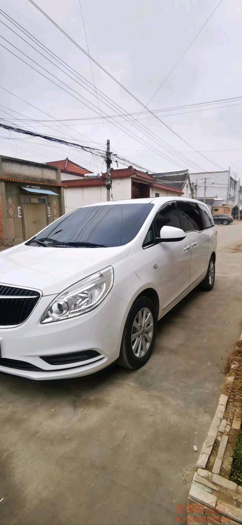 济南19年别克GL82