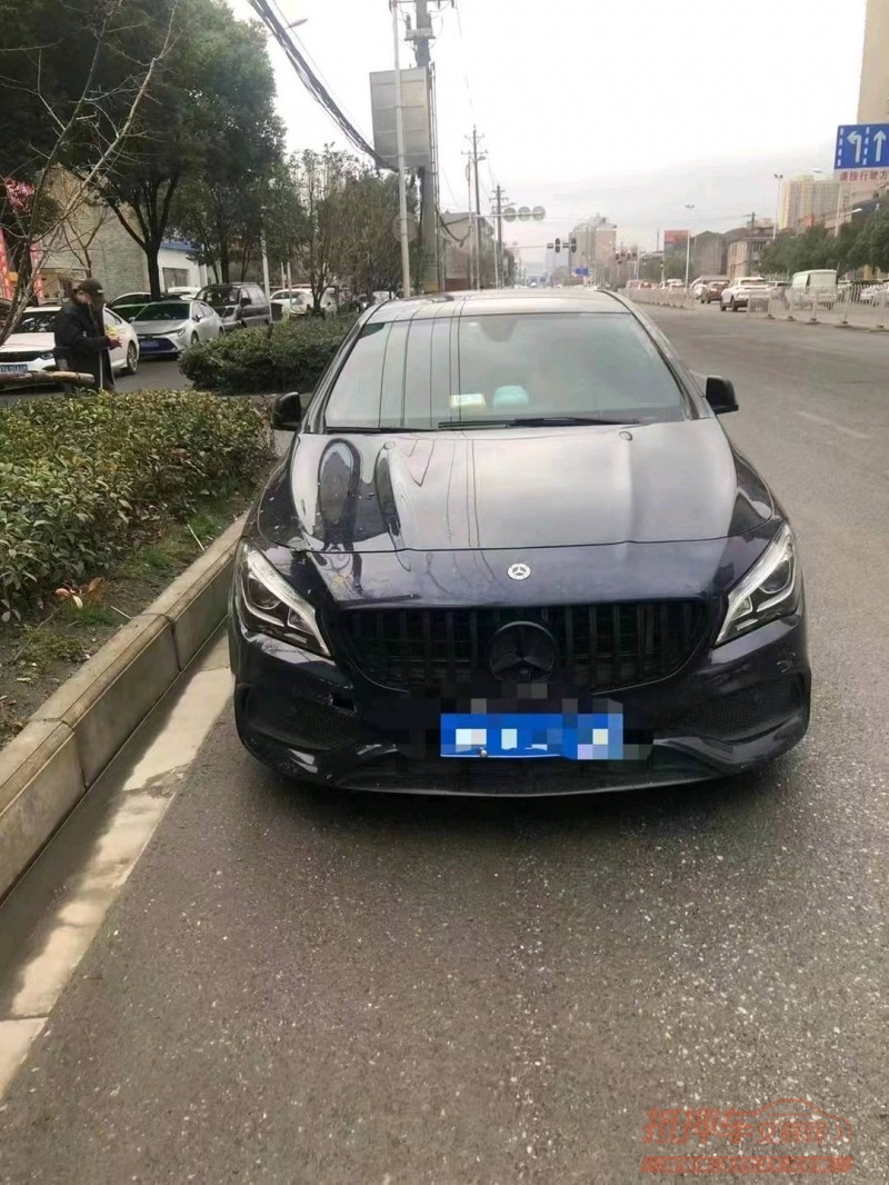 武汉18年奔驰CLA1