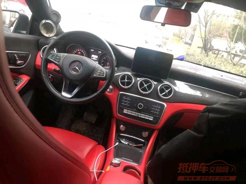 武汉18年奔驰CLA5