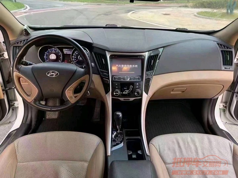 廊坊13年现代索纳塔八7