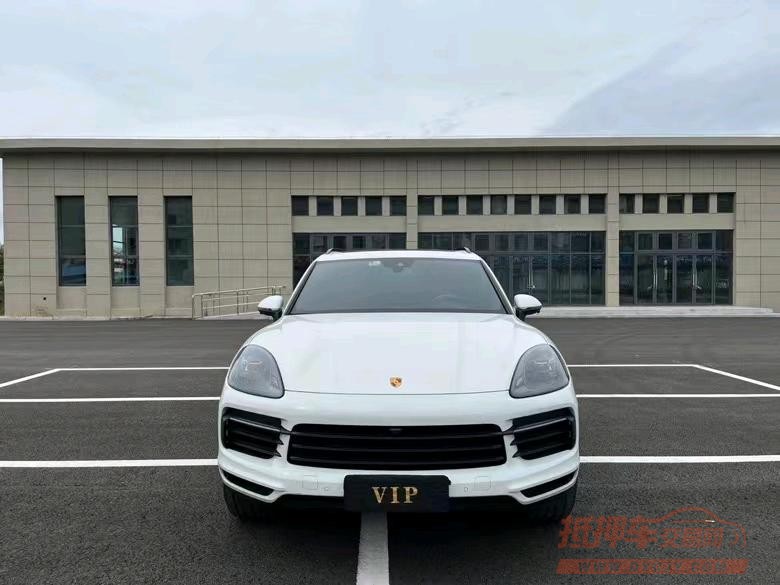 盐城20年保时捷卡宴1