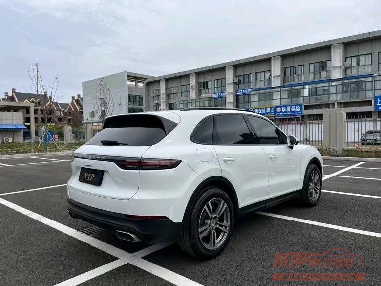 盐城20年保时捷卡宴9