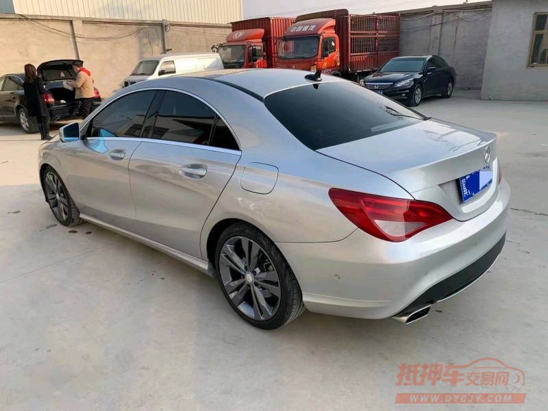 保定19年奔驰CLA1