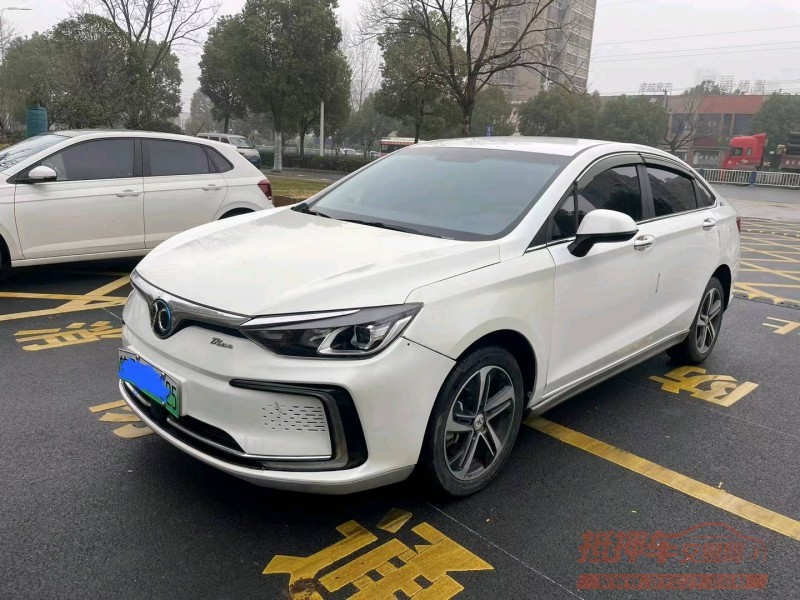 淮南21年北汽新能源EU系列3