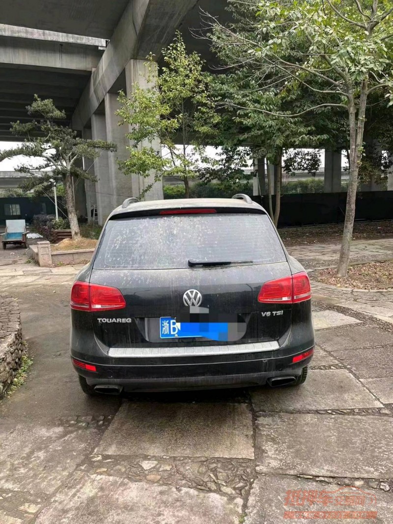 嘉兴14年大众途锐9