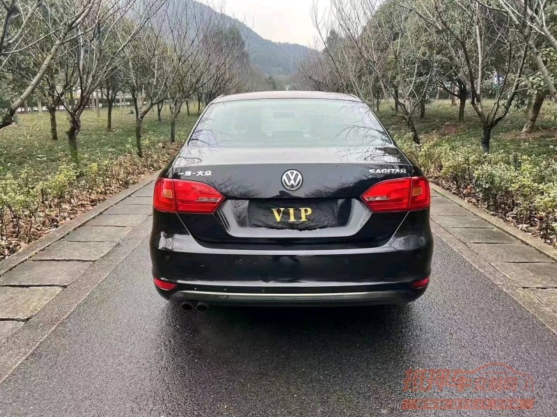 嘉兴14年大众速腾3