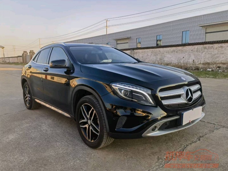 徐州17年奔驰GLA6