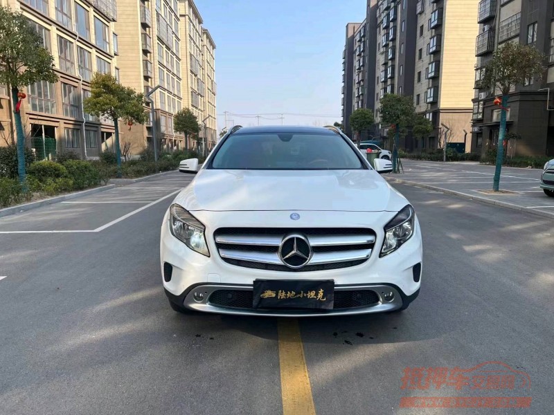 徐州17年奔驰GLA9