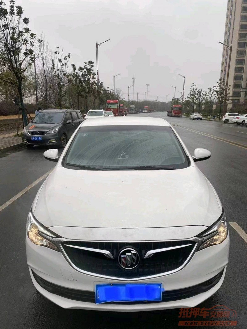 淮南19年别克英朗1