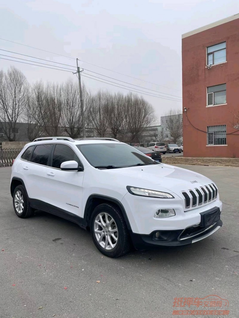 沈阳19年Jeep自由光3