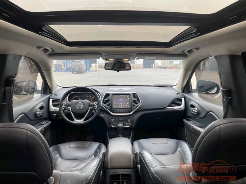 沈阳19年Jeep自由光5