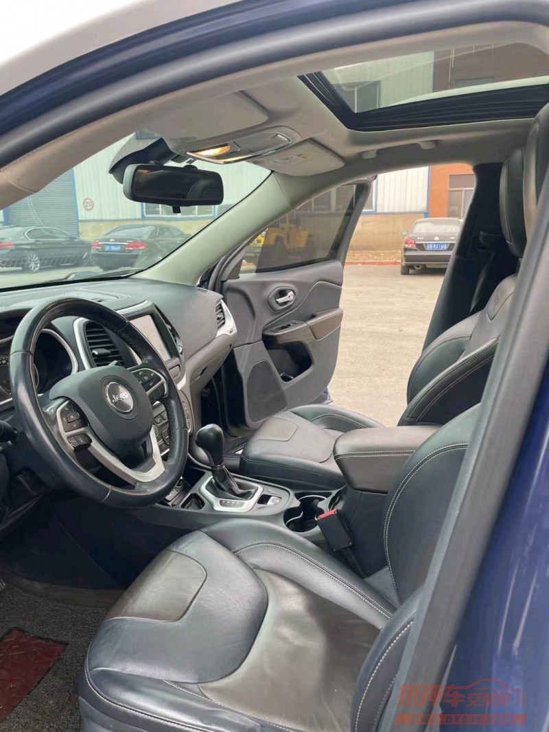 沈阳19年Jeep自由光9