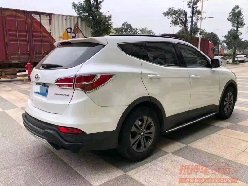 珠海14年现代新胜达7