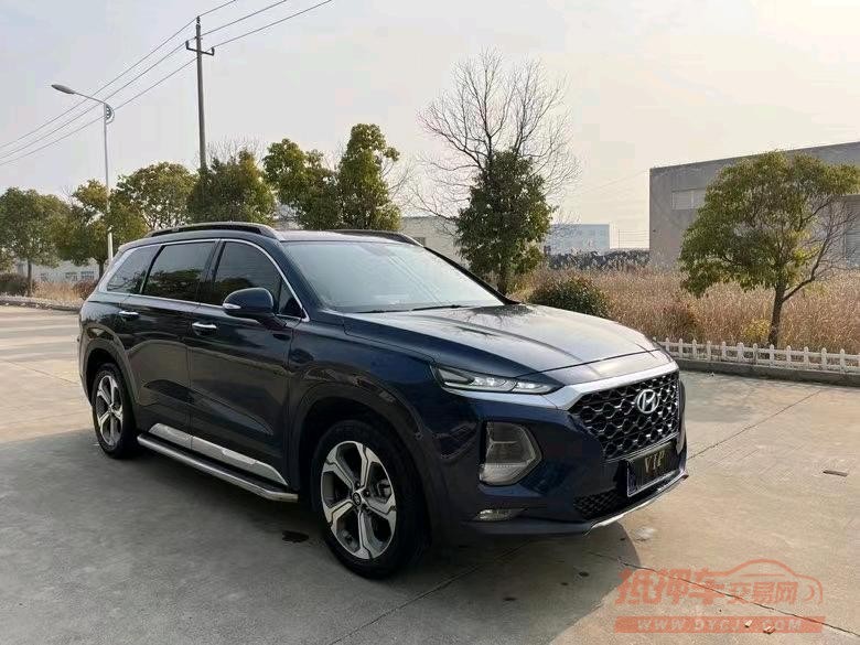盐城19年现代全新胜达8