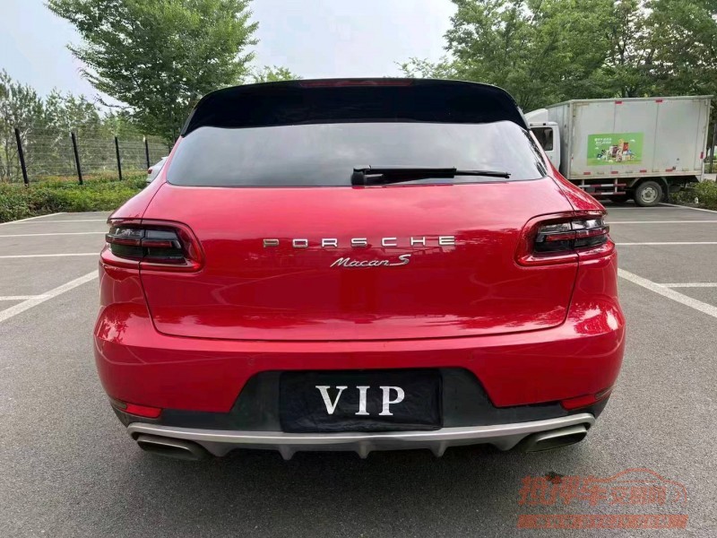 济宁17年保时捷Macan1