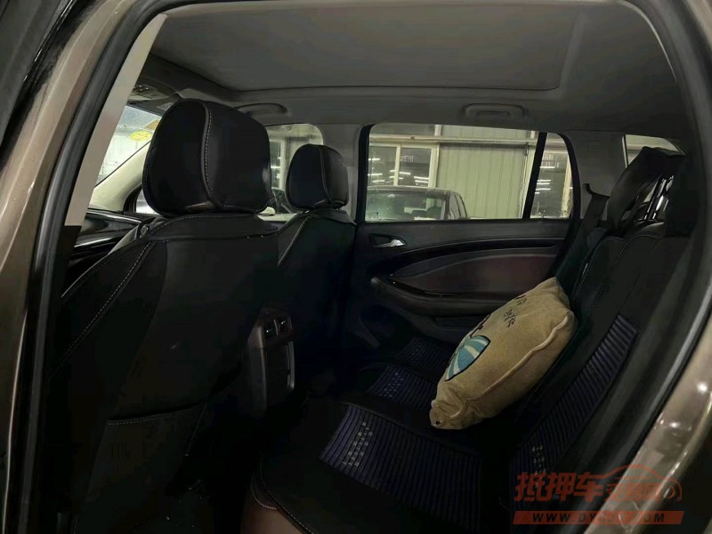 济宁19年别克昂科威6