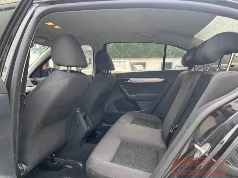 济宁18年大众朗逸4