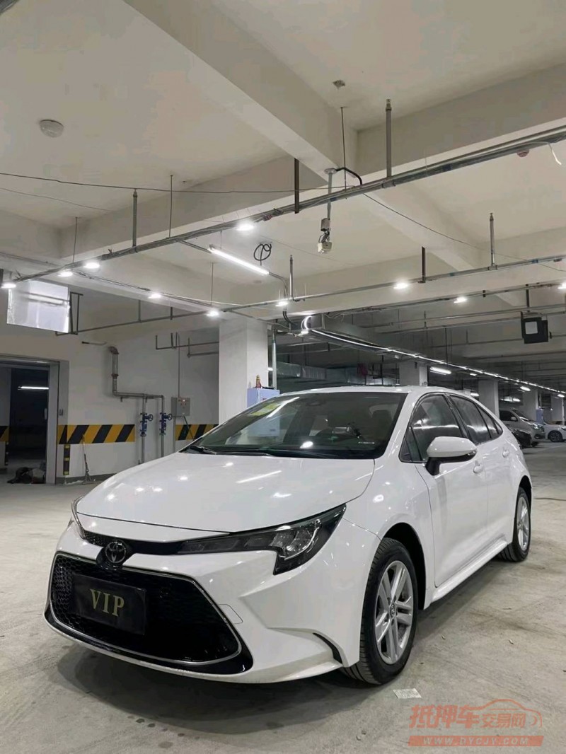 成都22年丰田雷凌3