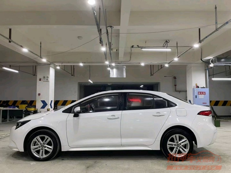 成都22年丰田雷凌7