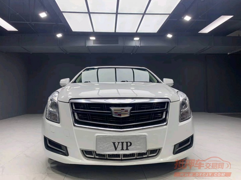 成都16年凯迪拉克XTS1