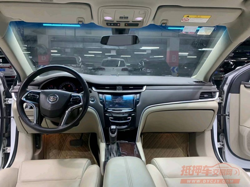 成都16年凯迪拉克XTS4