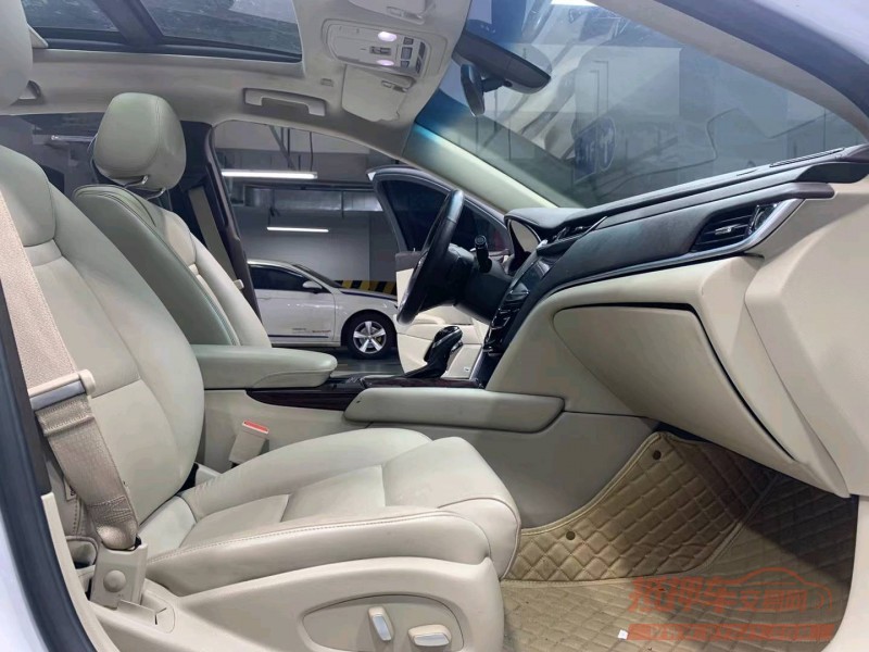 成都16年凯迪拉克XTS7