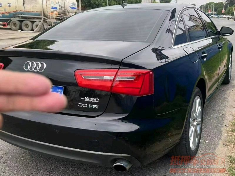 济宁16年奥迪A6L9