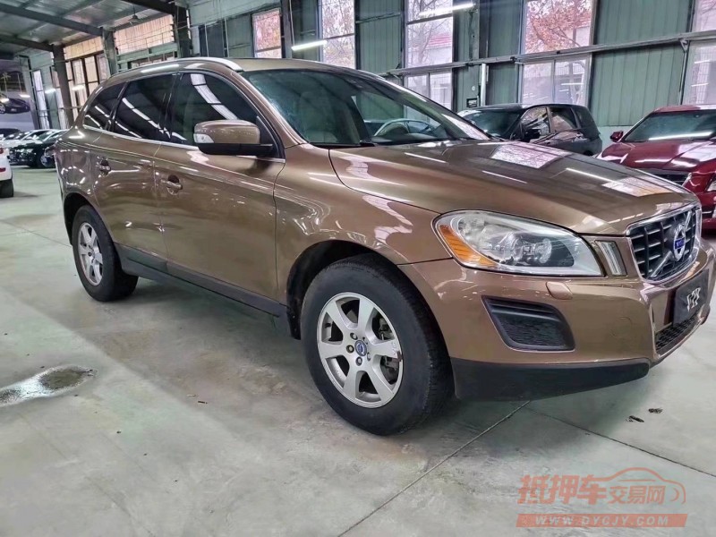 济宁10年沃尔沃XC608