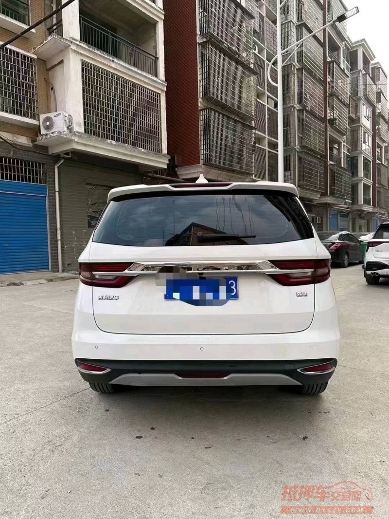 成都21年吉利嘉际6